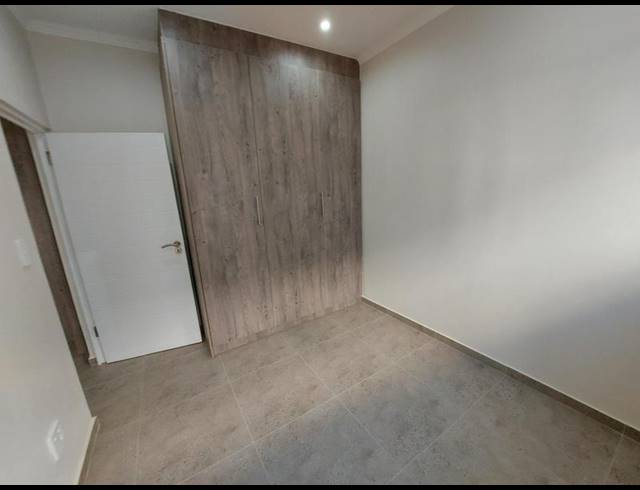 2 BEDROOM PROPERTY TO RENT IN RASLOUW